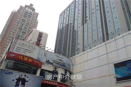 圣都山水城二期3室2厅2卫82万129m2出售